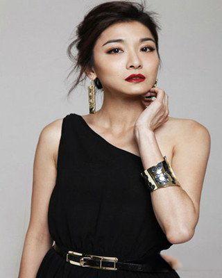 洪小玲个人资料,才华横溢的文艺新星，揭秘她的成长之路